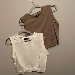 2 Crop Top Athletic Shirts